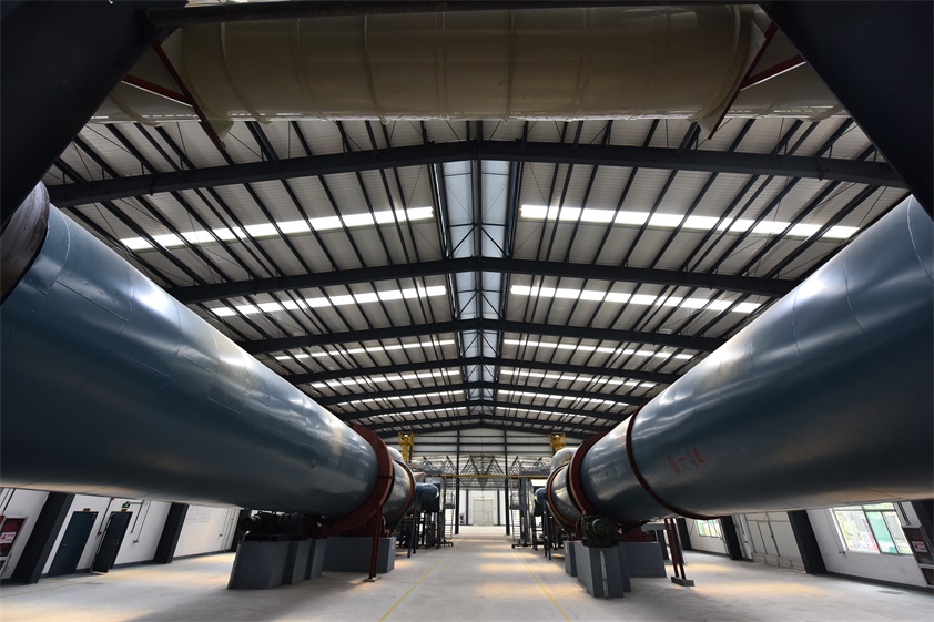 山東銀豐現(xiàn)代化工廠內(nèi)景